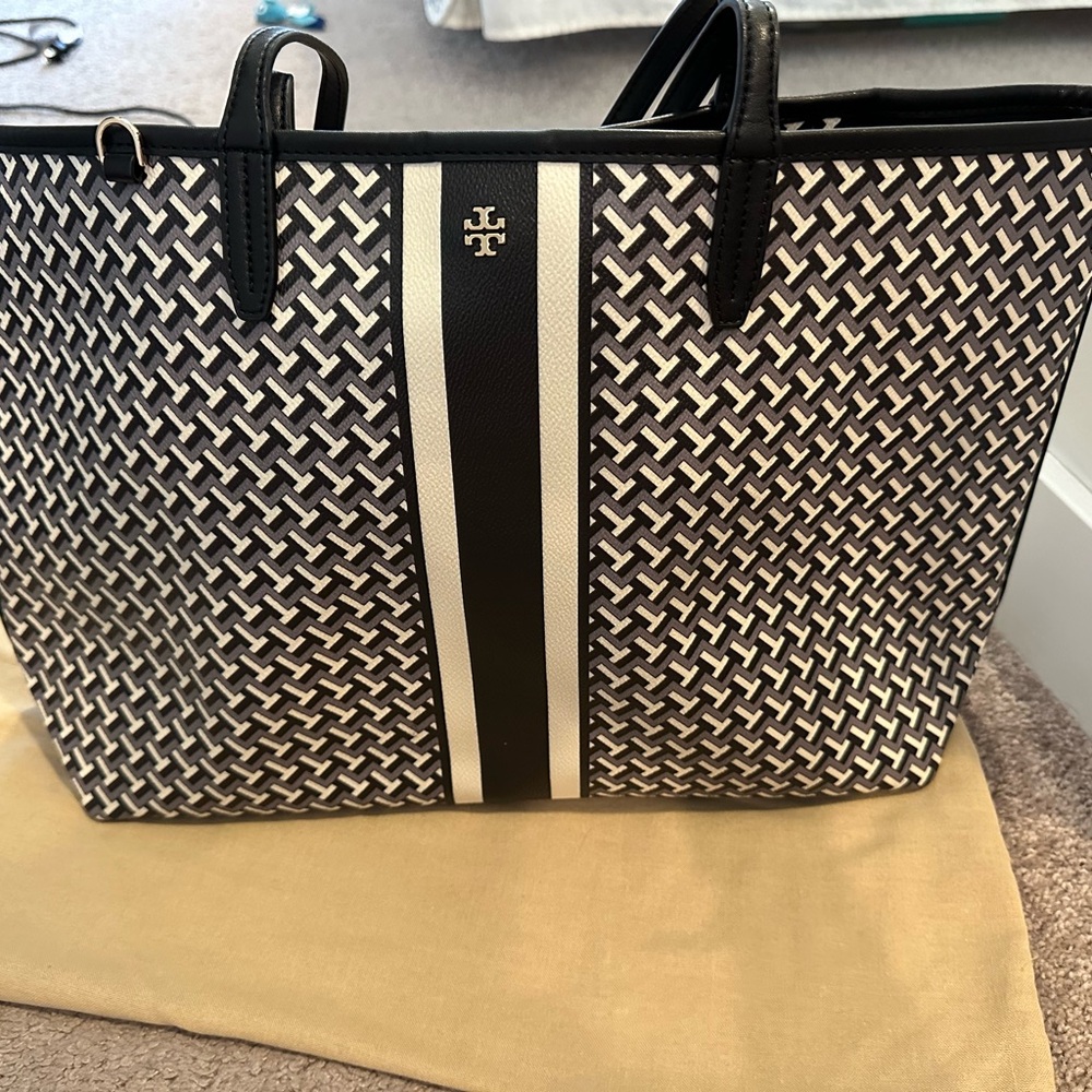 Tory Burch T Block Tote